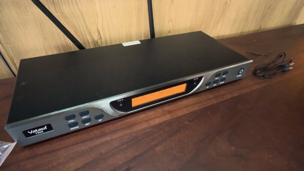 Khách hàng Minh Châu đánh giá về sản phẩm Dàn Karaoke Biệt Thự Vip DT TT357: (3 DT Alpha 12, Vatasa T900 New, Vatasa V8 Pro, 2 Vatasa DKS1004 NEW, DT Sigma218, Vatasa P9 Luxury, VietK 4TB, VietK 22 inch)